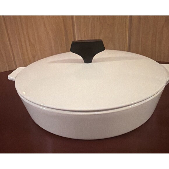 Corningware Other - 1960s  Corning Ware Buffet Server B-8 1/2 Skillet Casserole Baking Dish w/Cover!